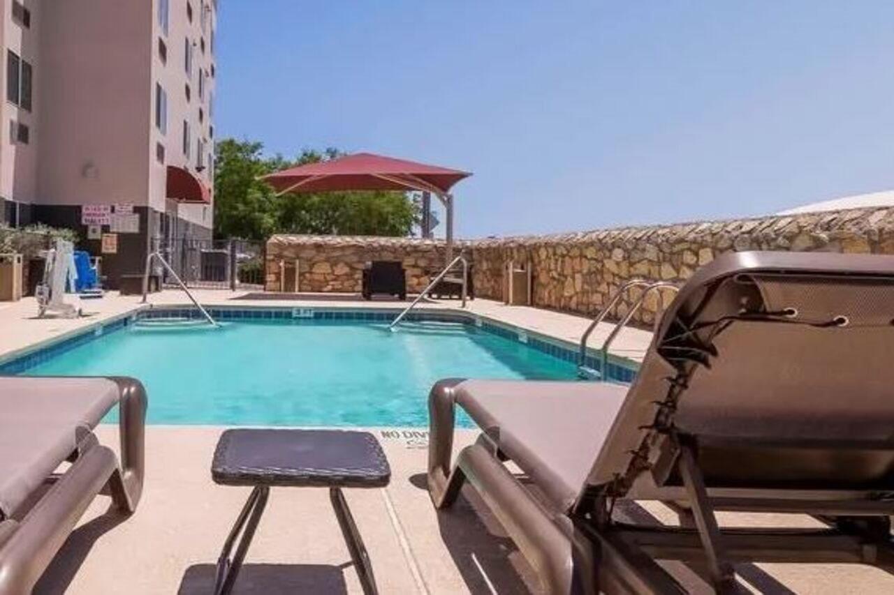 Comfort Suites El Paso Airport Bagian luar foto