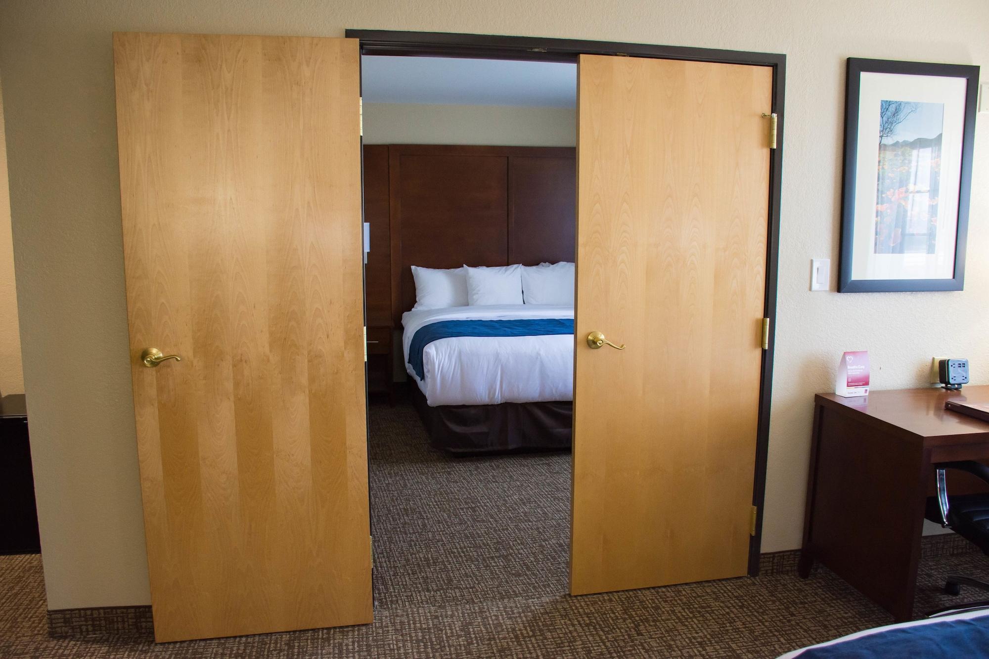 Comfort Suites El Paso Airport Bagian luar foto
