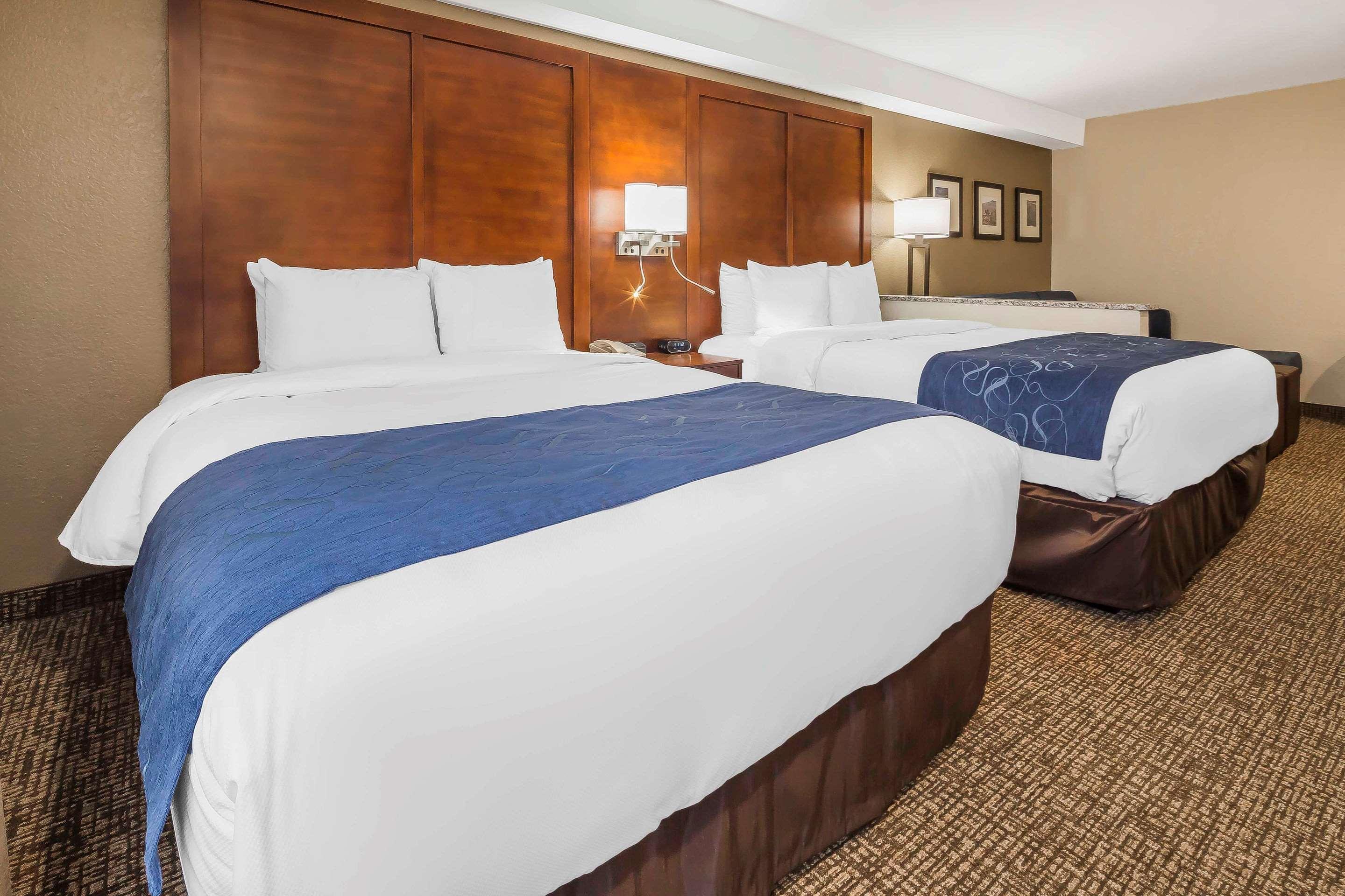 Comfort Suites El Paso Airport Bagian luar foto