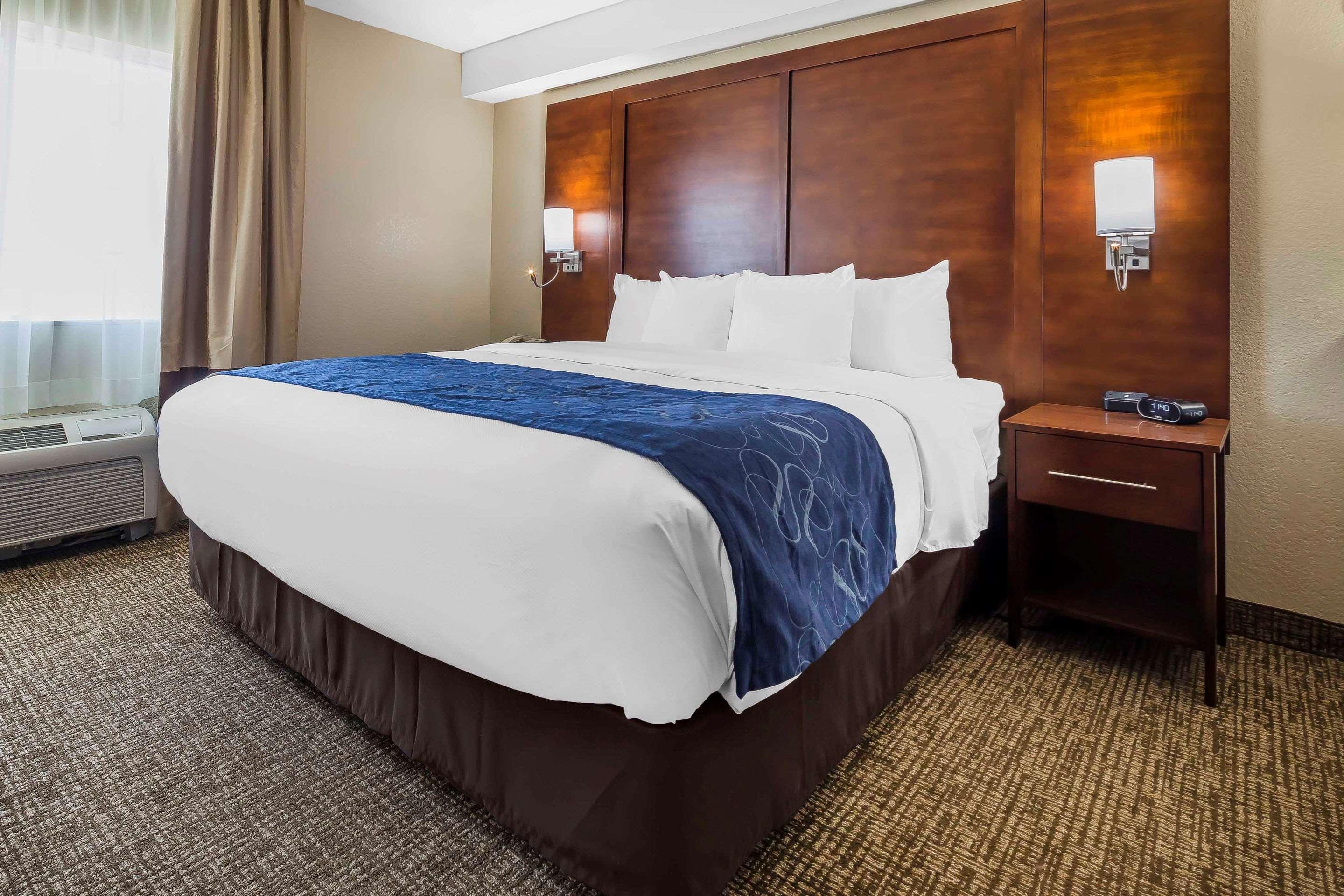 Comfort Suites El Paso Airport Bagian luar foto