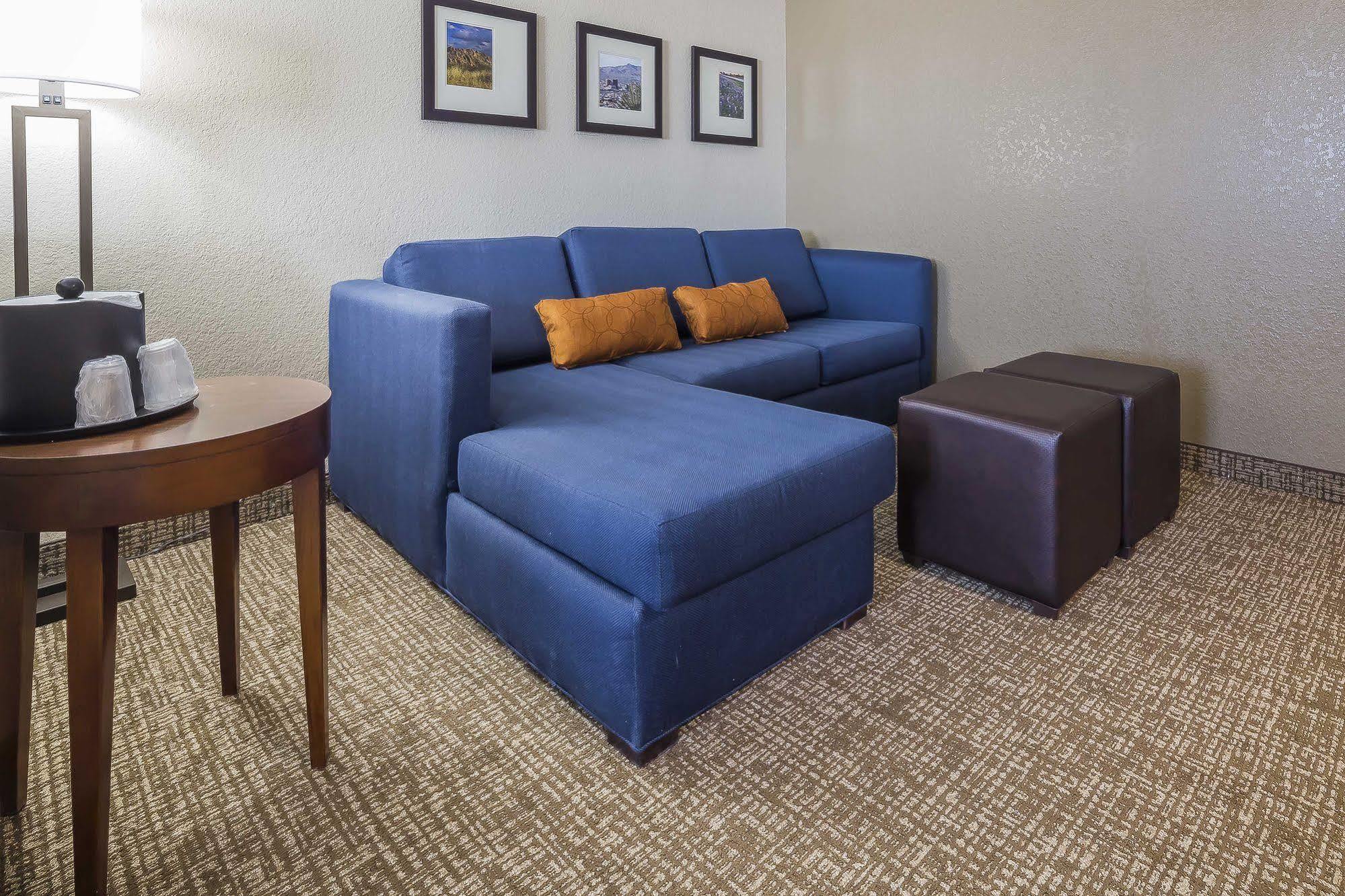 Comfort Suites El Paso Airport Bagian luar foto